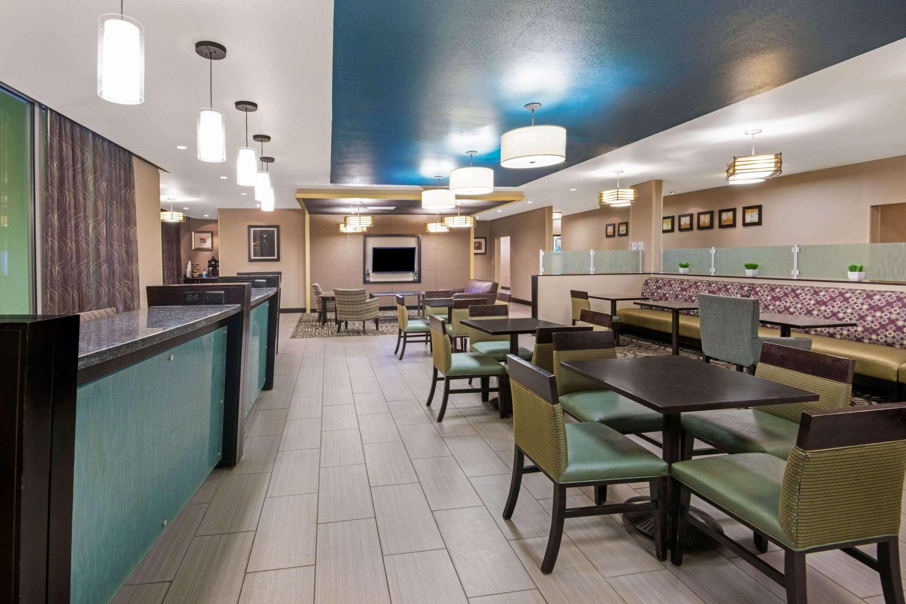La Quinta Inn & Suites By Wyndham Durant Exteriör bild