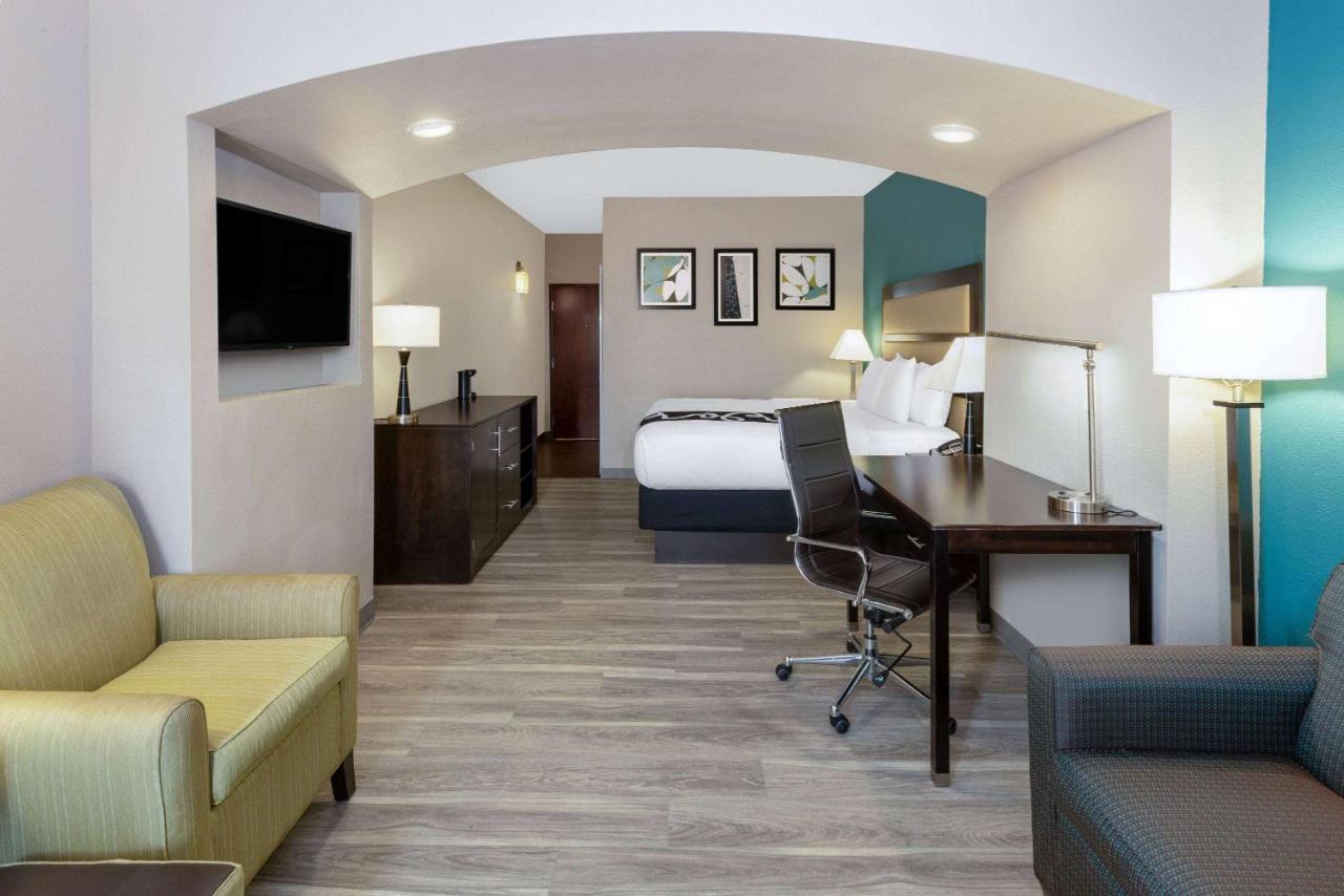 La Quinta Inn & Suites By Wyndham Durant Exteriör bild