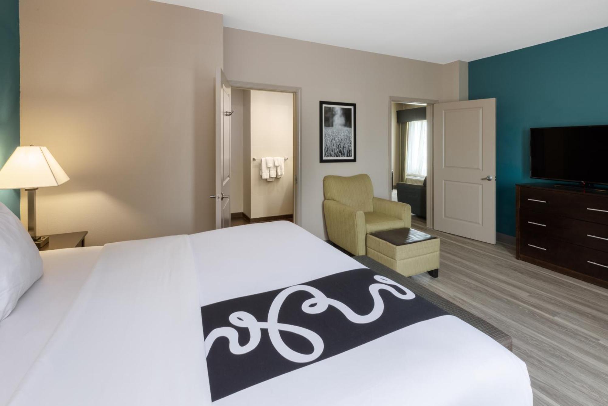 La Quinta Inn & Suites By Wyndham Durant Exteriör bild